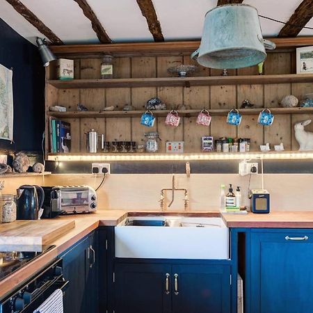 The Dairy, One Bedroom Cottage In A 15Th Century Farmhouse Parham Buitenkant foto