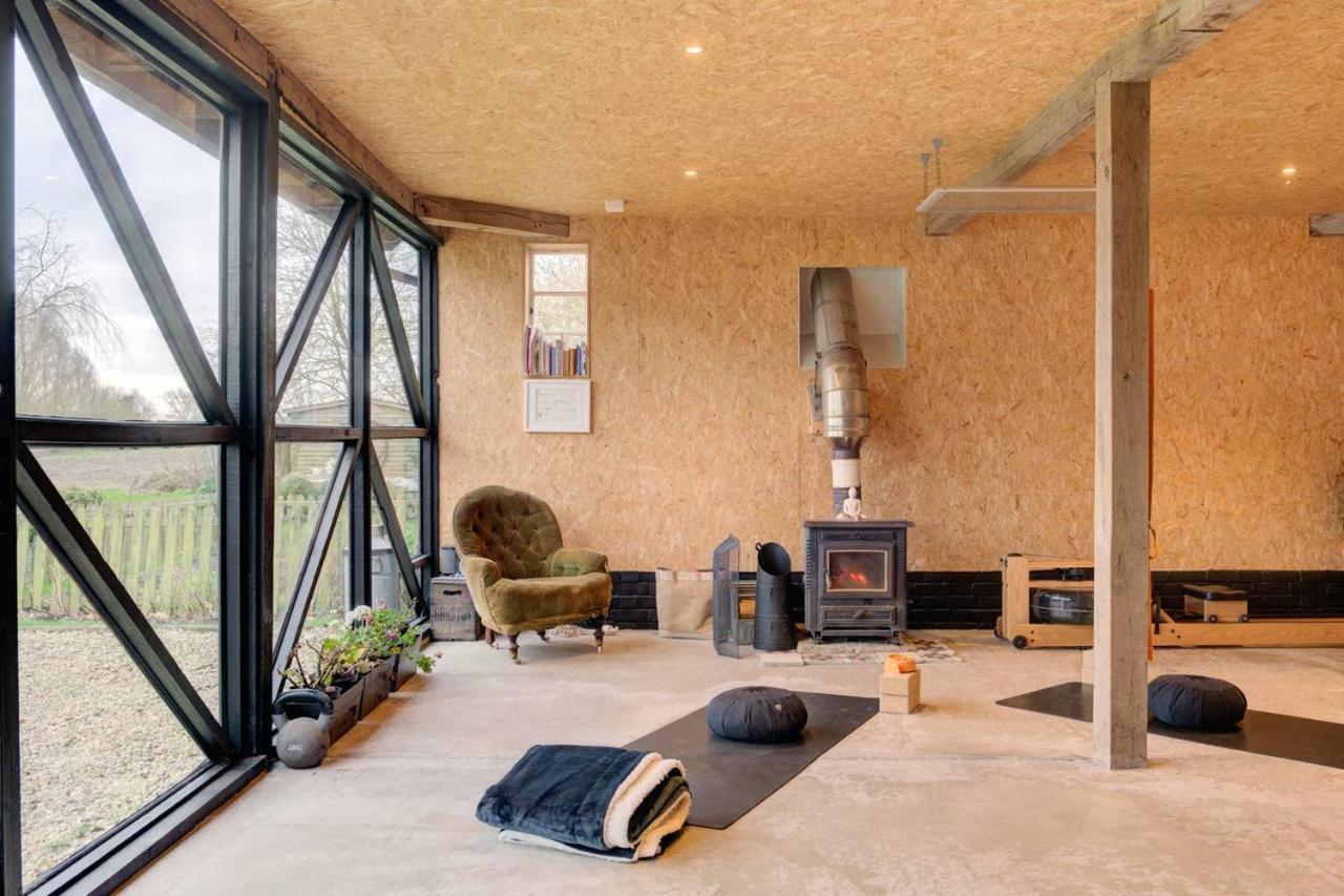 The Dairy, One Bedroom Cottage In A 15Th Century Farmhouse Parham Buitenkant foto