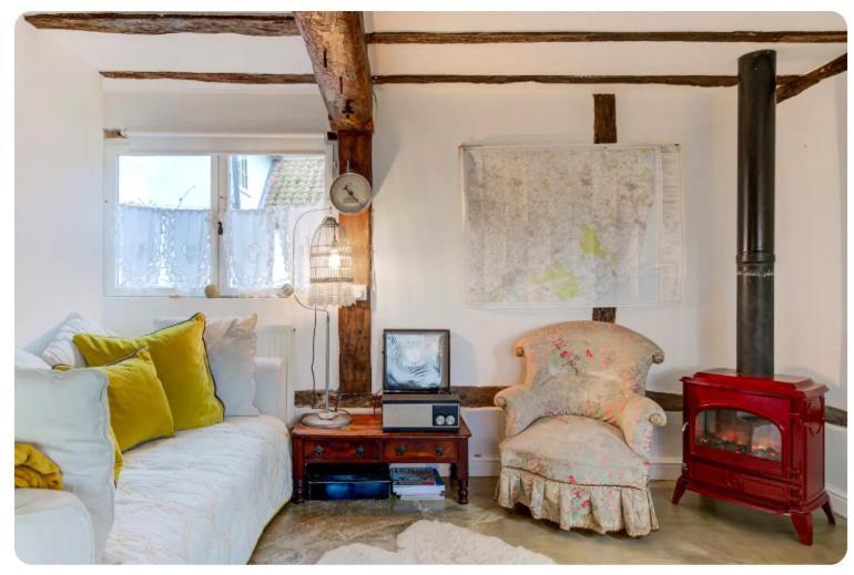 The Dairy, One Bedroom Cottage In A 15Th Century Farmhouse Parham Buitenkant foto